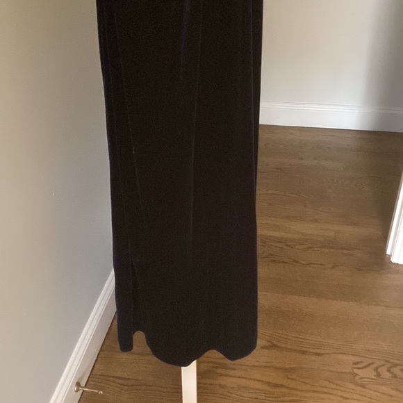 Elegant evening gown!  Navy blue velvet! - Picture 4 of 8